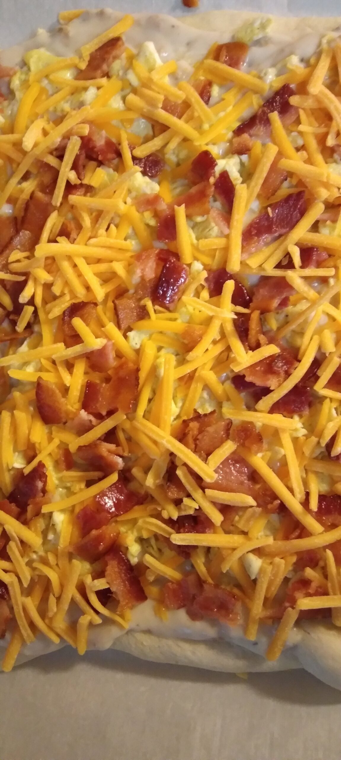 Easy Breakfast Pizza - Easy Home Cooked Recipes!